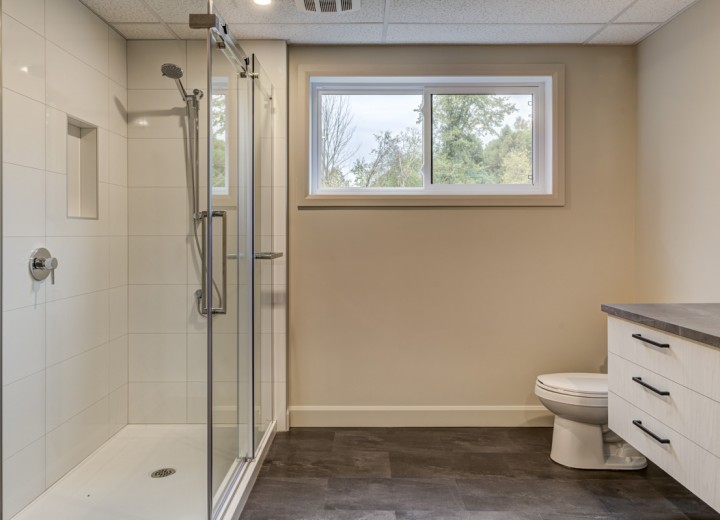 2023 Maison modèle HD Construction Arthabaska Salle de bain 2