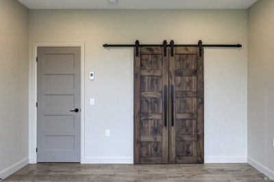 2023 Maison modèle HD Construction Arthabaska Portes Plinthes Moulures